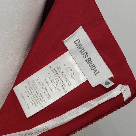 DAVID'S BRIDAL Red Strapless Crinkle Chiffon Party Dress, Women's: 10, $40 - Picture 6 of 9